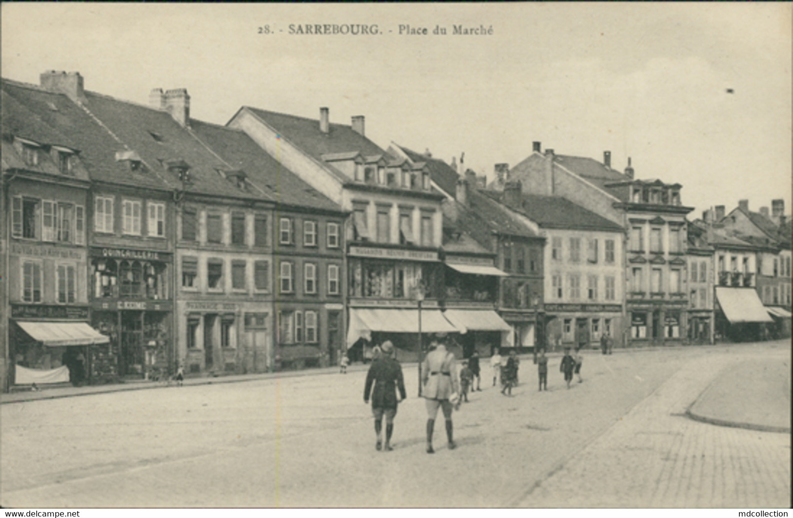 57 SARREBOURG / Place Du Marché / CARTE ANIMEE - Sarrebourg