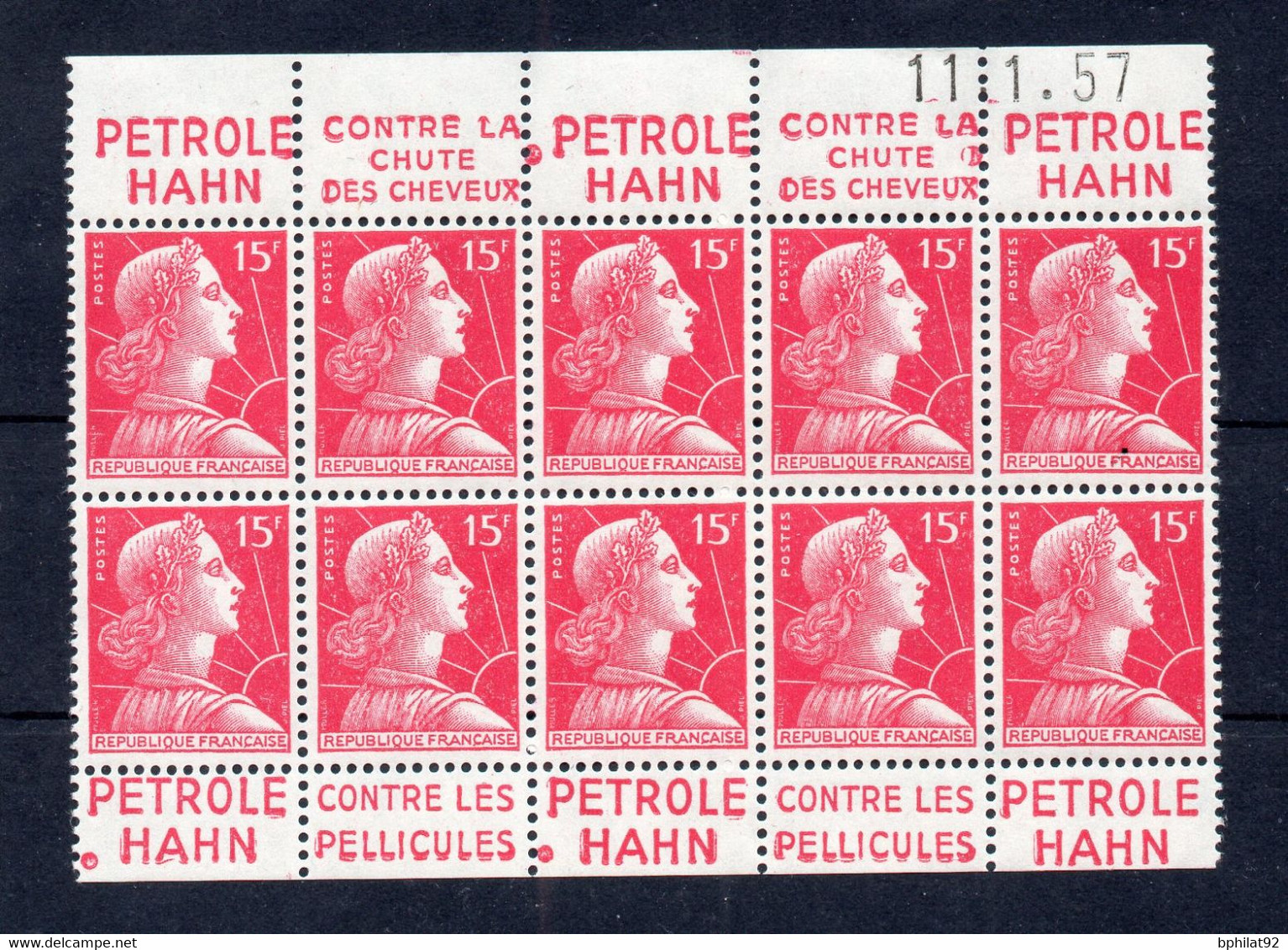 !!! 15F MARIANNE DE MULLER, 1/2 INTERIEUR DE CARNET AVEC BANDES PUBS PETROLE HAHN NEUF ** - Unused Stamps