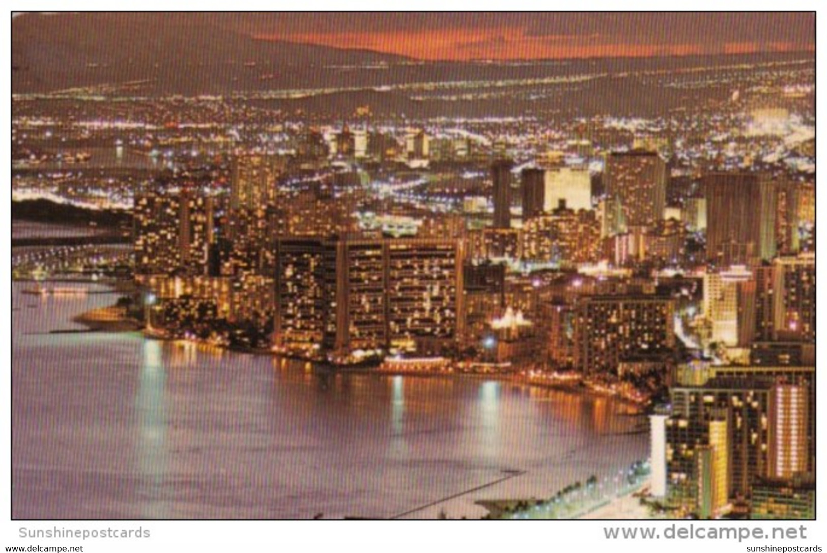 Hawaii Waikiki Beach In The Early Morning From Diamond Head - Honolulu