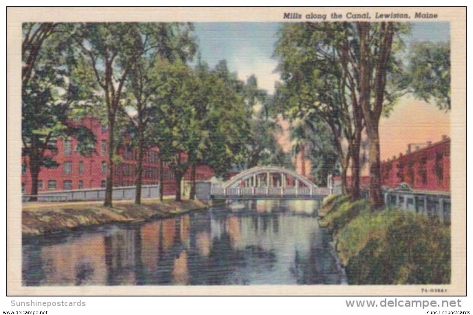Maine Lewiston Mills Along The Canal Curteich - Lewiston