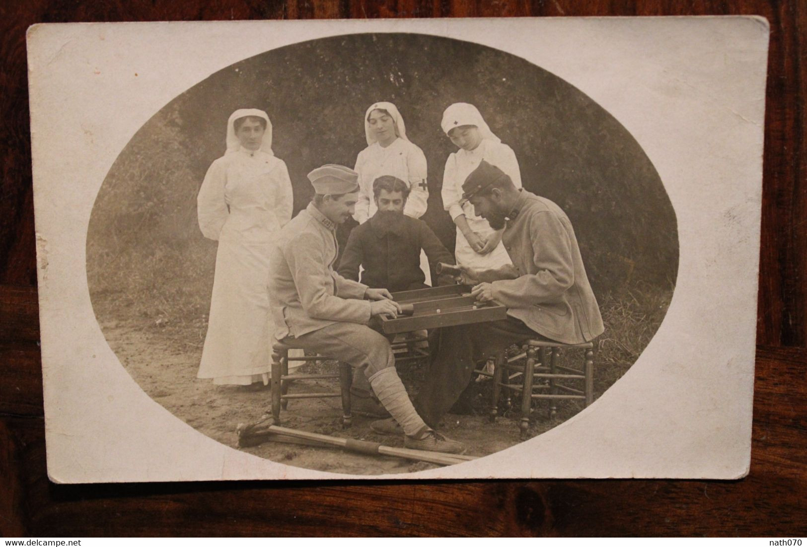 Carte Photo 1915 CPA AK Infirmière Hôpital Militaire Animée Soldats Blessés Jouant Ww1 Wk1 Guerre - Guerre, Militaire