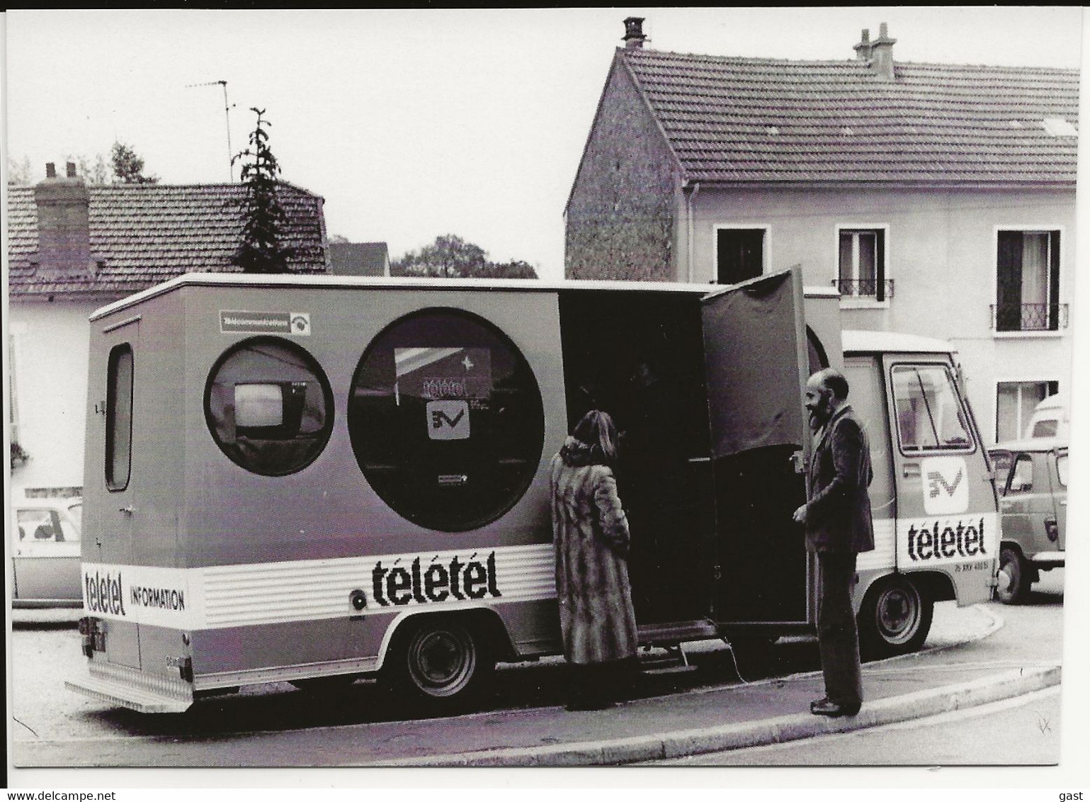 78  VELIZY     CAMION  D  INFORMATIONS TELETEL  3  V   EN  1981 - Velizy