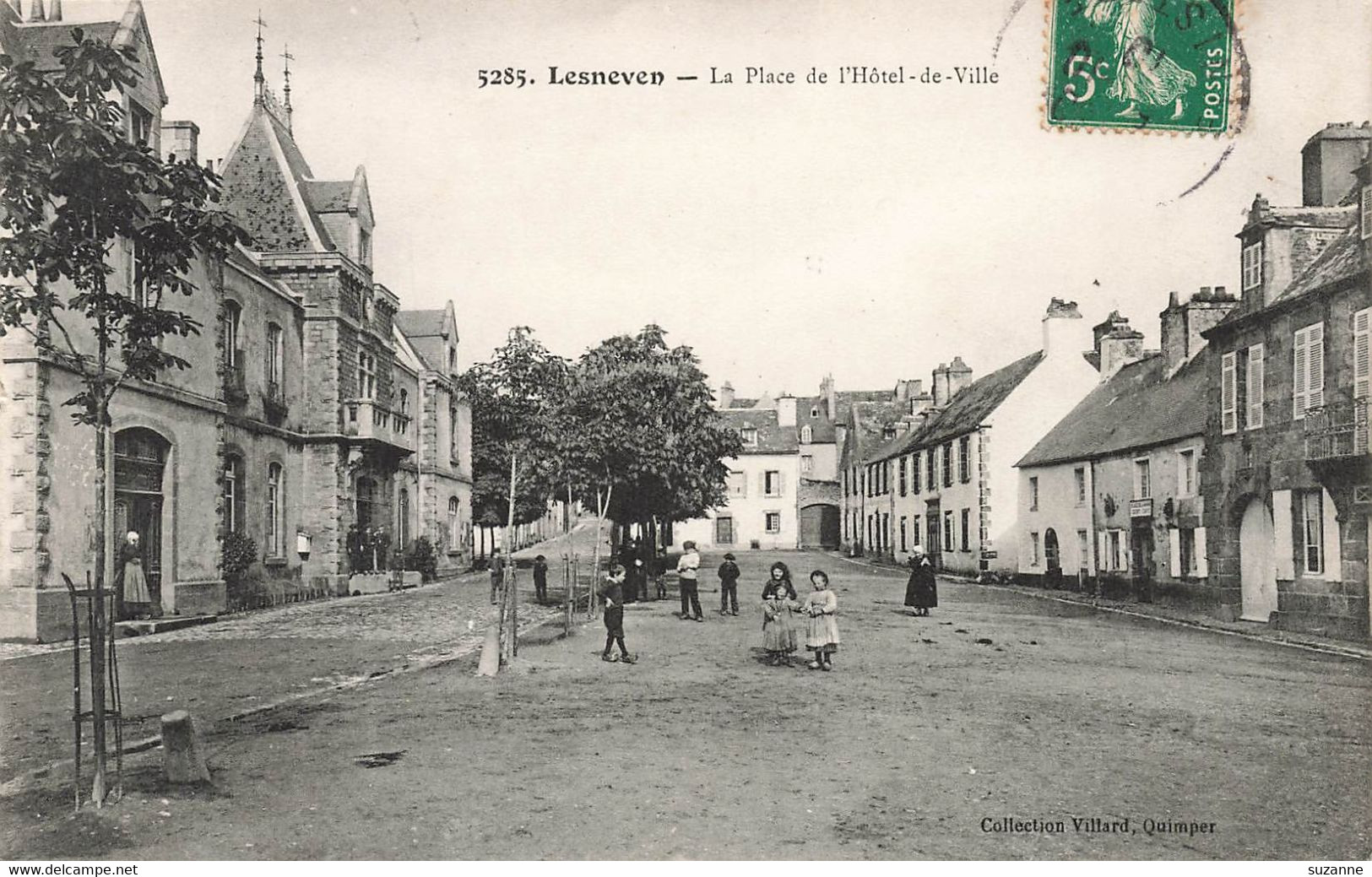 LESNEVEN - Place De L'Hôtel De Ville (1908) - Lesneven