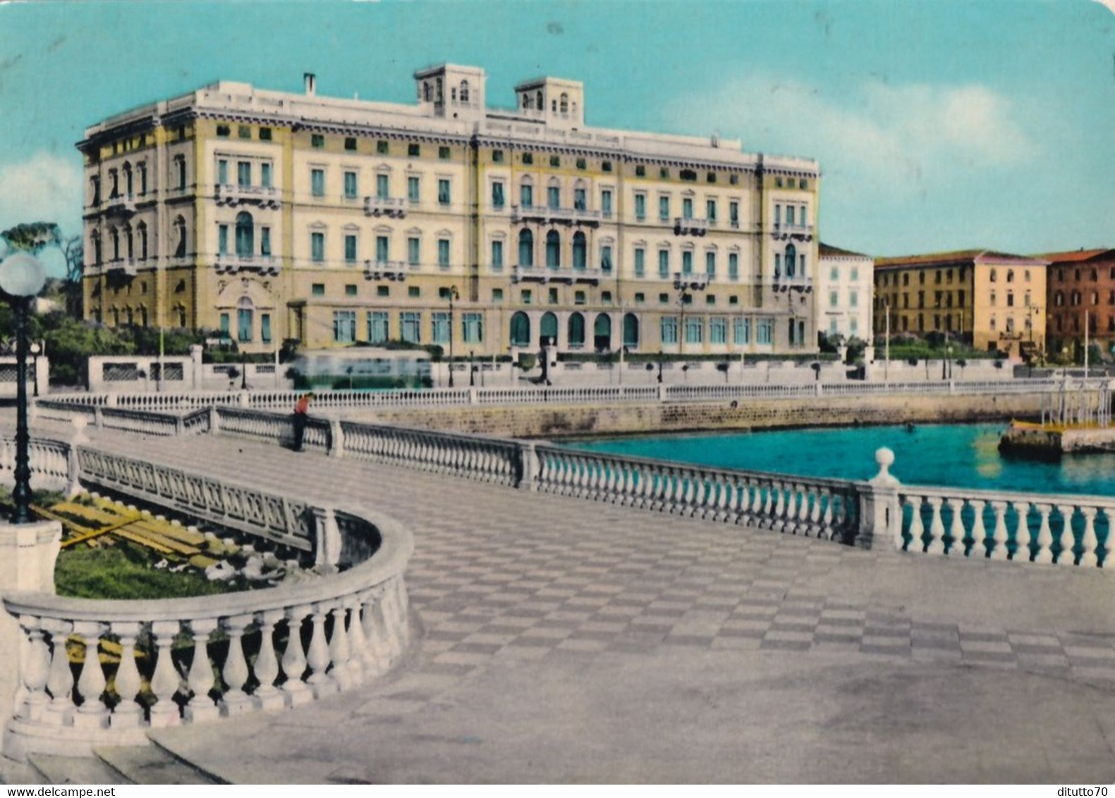 Livorno - Terrazza E Alberghi Palazzo - Formato Grande Viaggiata – FE390 - Livorno