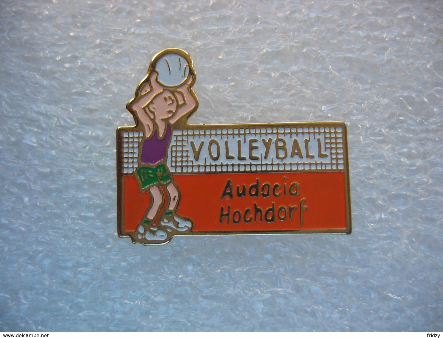 Pin's Du Club De Volleyball "Audacia" à Hochdorf (Allemagne) - Volleyball