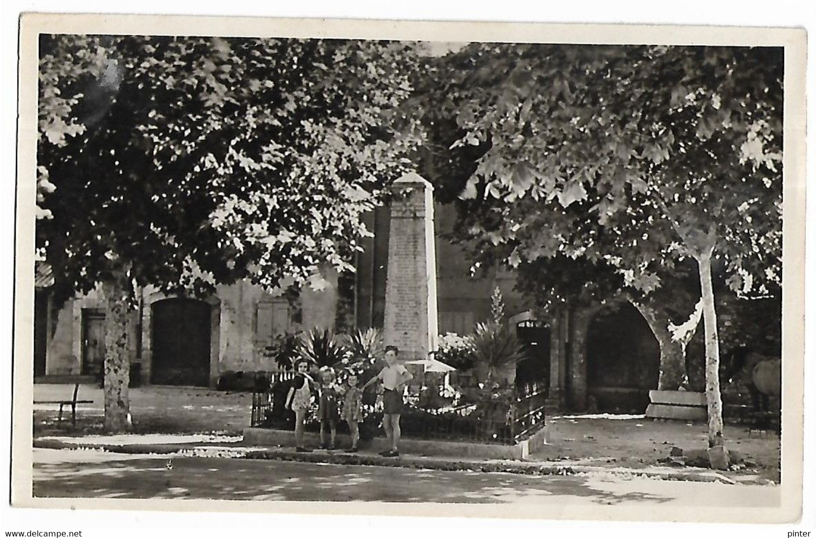 TAVERNES - Le Monument Aux Morts - Tavernes