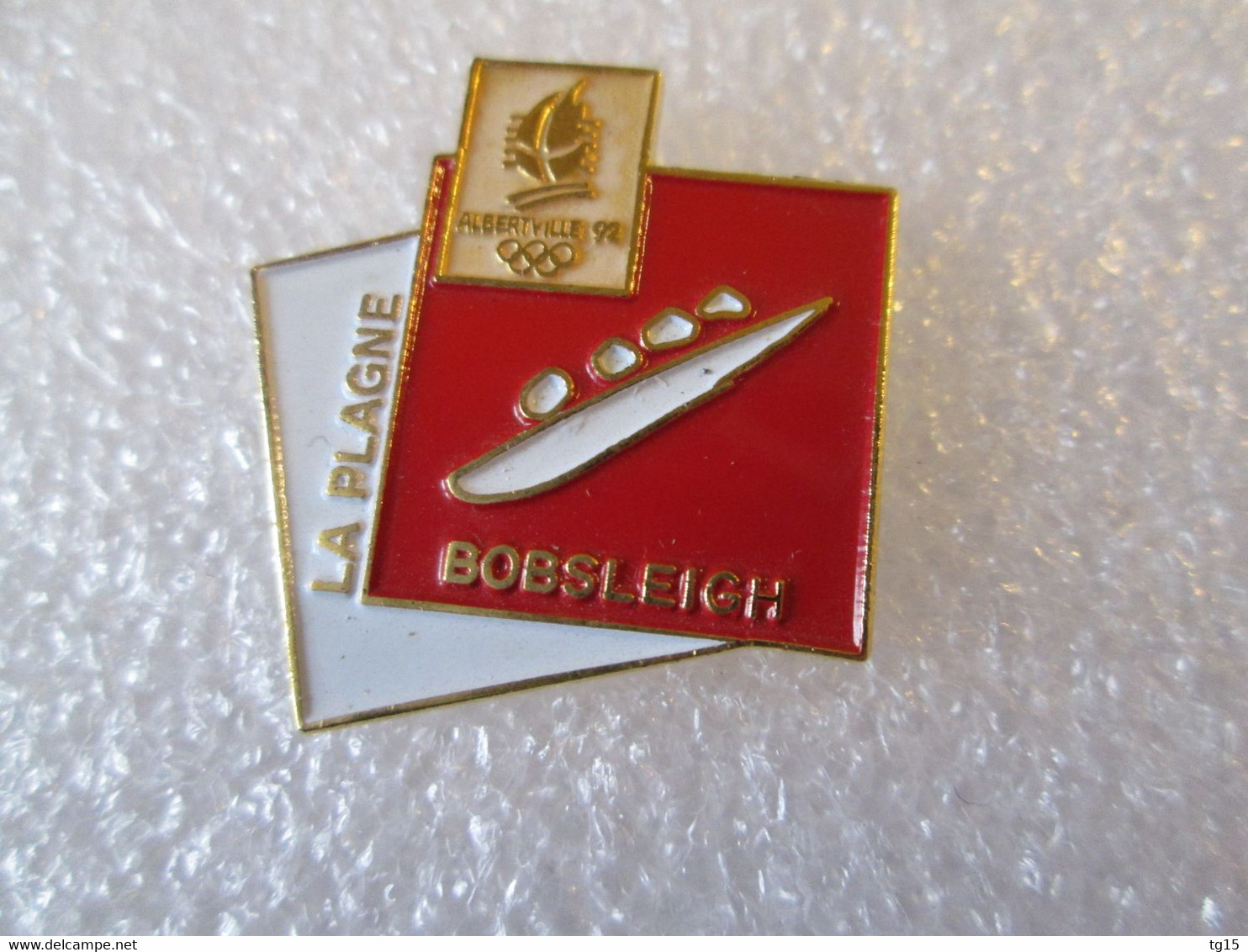 PIN'S    SPORT   LA PLAGNE   BOBSLEIGH      ALBERTVILLE  92 - Jeux Olympiques