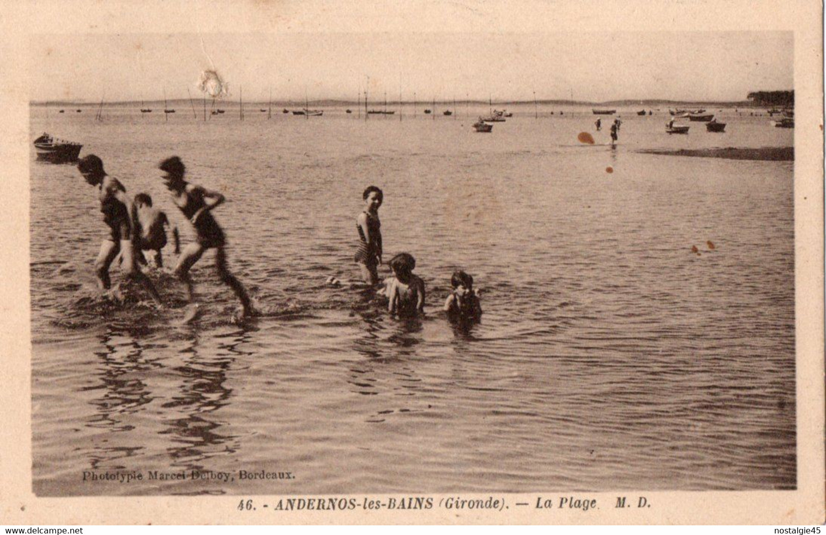 CPSM M.Delboy 46. Andernos Les Bains La Plage Et Ses Baigneurs-enfants Timbre Pétain  Lilas 60c - Andernos-les-Bains