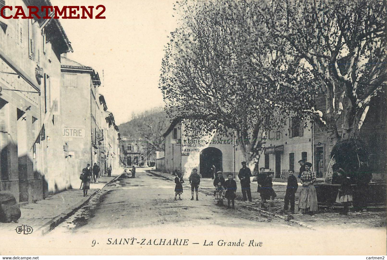 SAINT-ZACHARIE LA GRANDE RUE ANIMEE 83 VAR - Saint-Zacharie