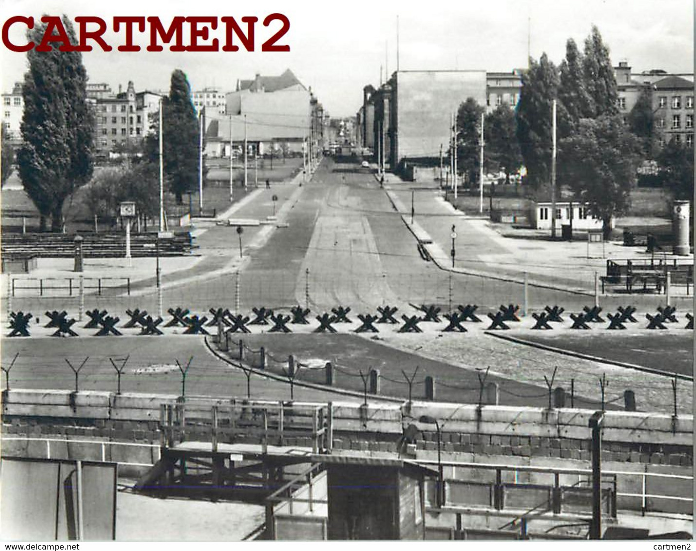 DIE MAUER DURCH BERLIN MUR DE BERLIN POCHETTE DE 12 PHOTOGRAPHIES PORTE BRANDEBOURG POSTDAM BERNAU MEMENTO CHECKPOINT - Berlijnse Muur