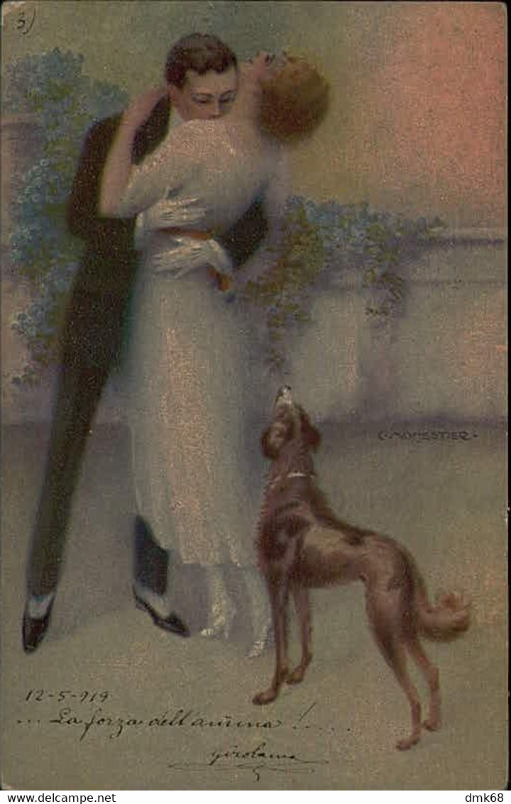 MONESTIER SIGNED 1910s POSTCARD - COUPLE KISSING & DOG - SERIE 882 ( 2797/2) - Monestier, C.