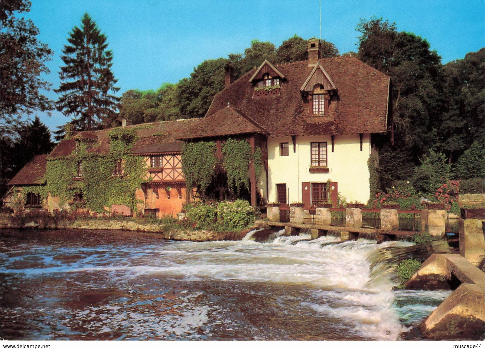 FOURGES - LE MOULIN DE FOURGES DANS LA VALLEE DE L EPTE - Fourges