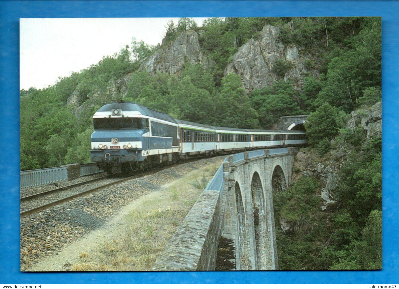 19 - USSEL . LE RAIL USSELOIS . LE VENTADOUR BORDEAUX LYON TRACTÉ PAR LA CC 72012 - Réf. N°12031 - - Ussel