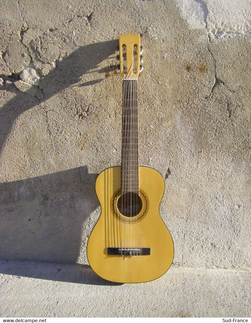 Guitare Musima - Musikinstrumente