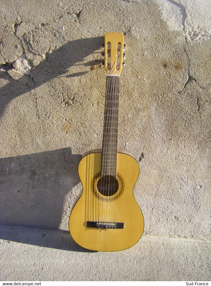 Guitare Musima - Musikinstrumente