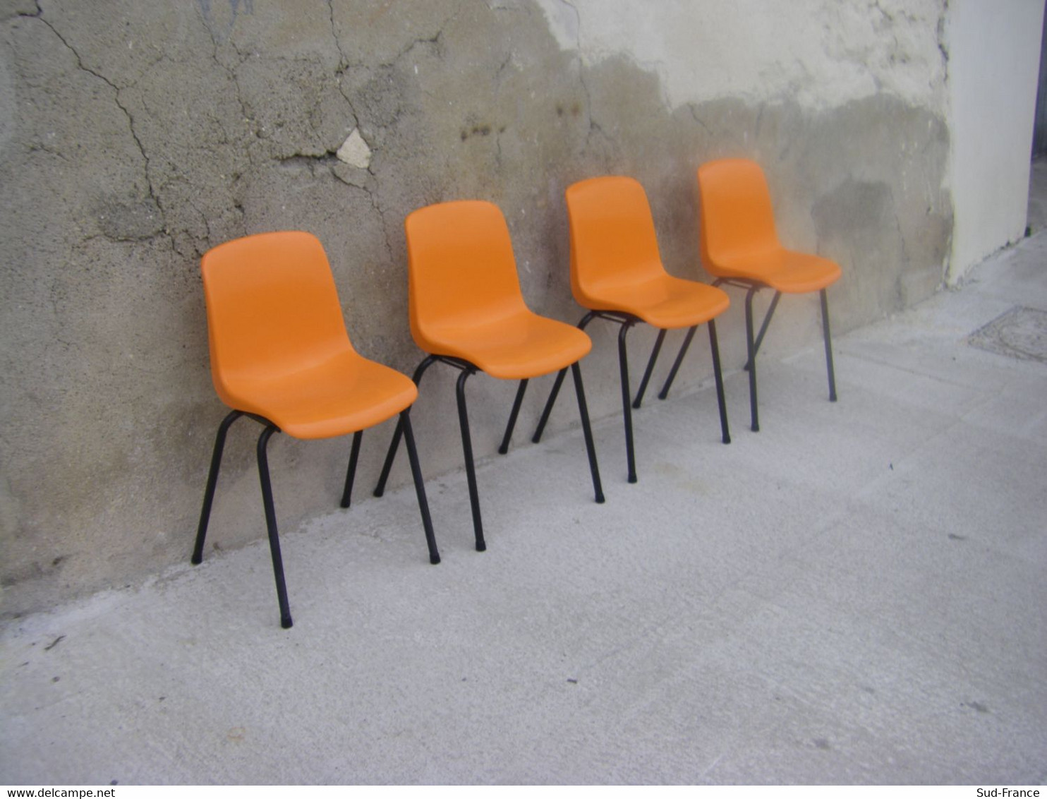 Ensemble De Quatre Petites Chaises Enfant. - Other & Unclassified