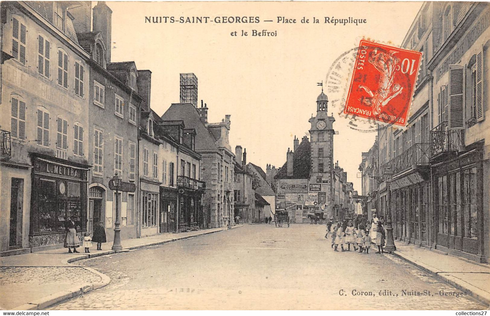 21-NUIT-SAINT-GEORGES- PLACE DE LA RÉPUBLIQUE ET LE BEFFROI - Nuits Saint Georges