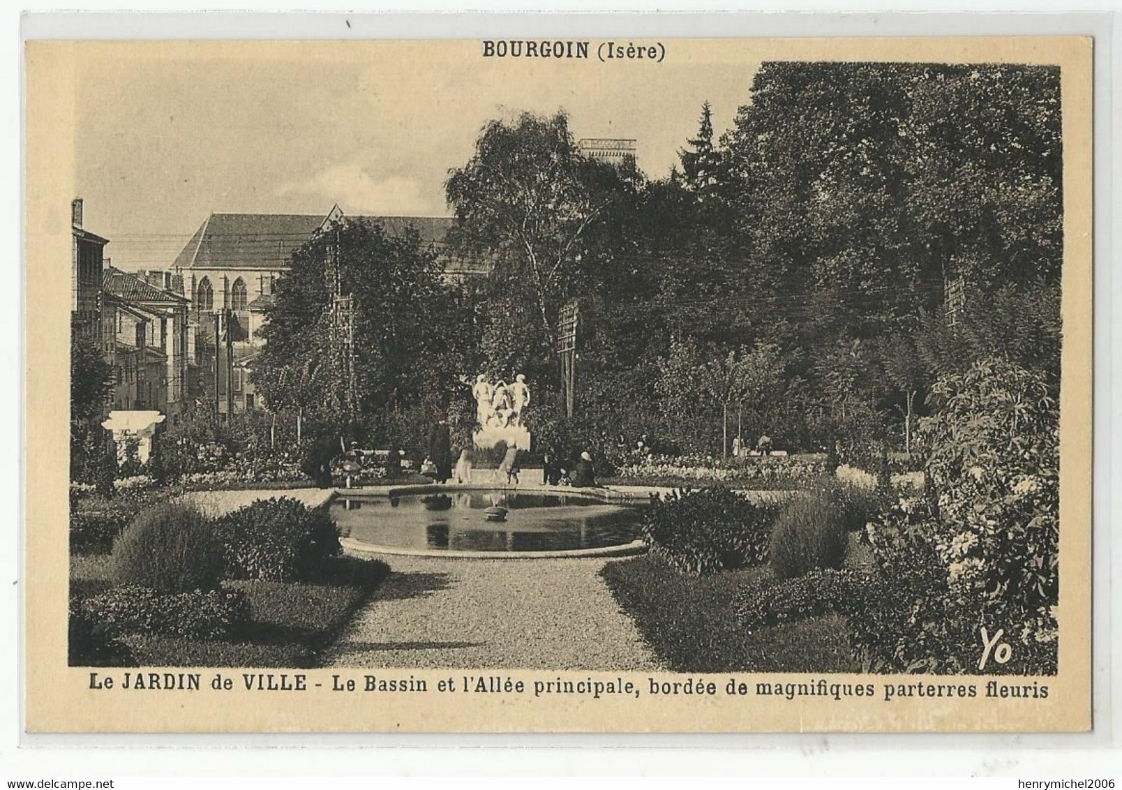 38 Isère Bourgoin Le Bassin Et L'allée Centrale , Bordée De Magnifiques Parterres Fleuris écrit En 1942 - Bourgoin