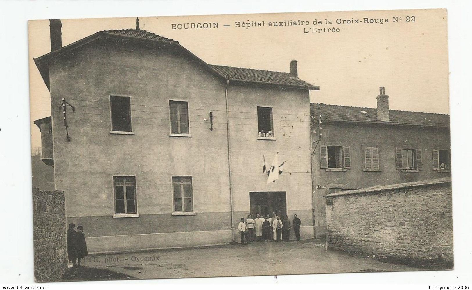38 Isère Bourgoin Hopital Auxiliaire De La Croix Rouge N22 L'entrée - Bourgoin