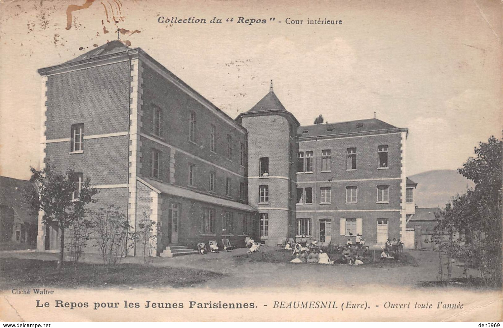 BEAUMESNIL (Eure) - Le Repos Pour Les Jeunes Parisiennes - Cour Intérieure - Beaumesnil