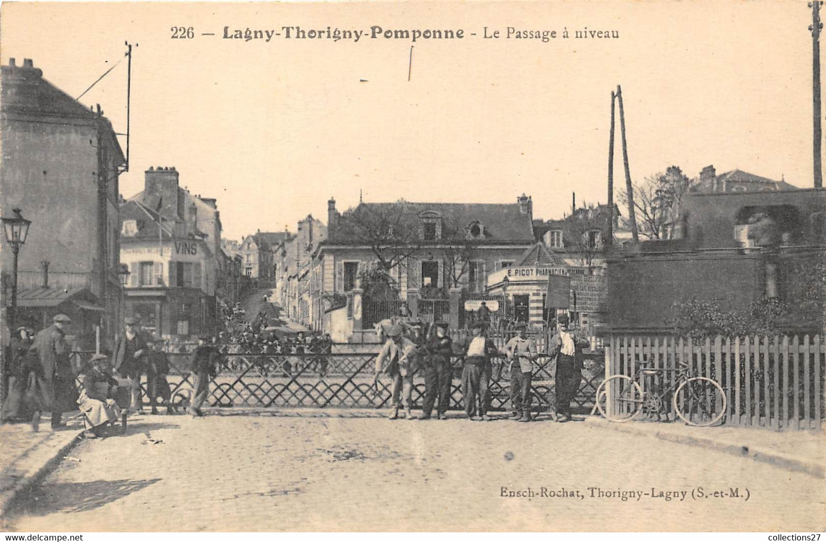 77-LAGNY-THORIGNY-POMPONNE- LE PASSAGE A NIVEAU - Lagny Sur Marne