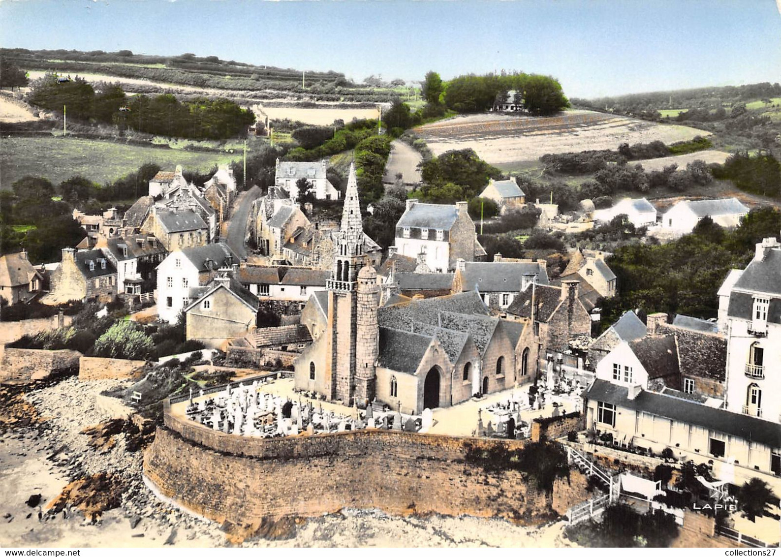 22-SAINT-MICHEL-EN-GREVE- L'EGLISE VUE DU CIEL - Saint-Michel-en-Grève