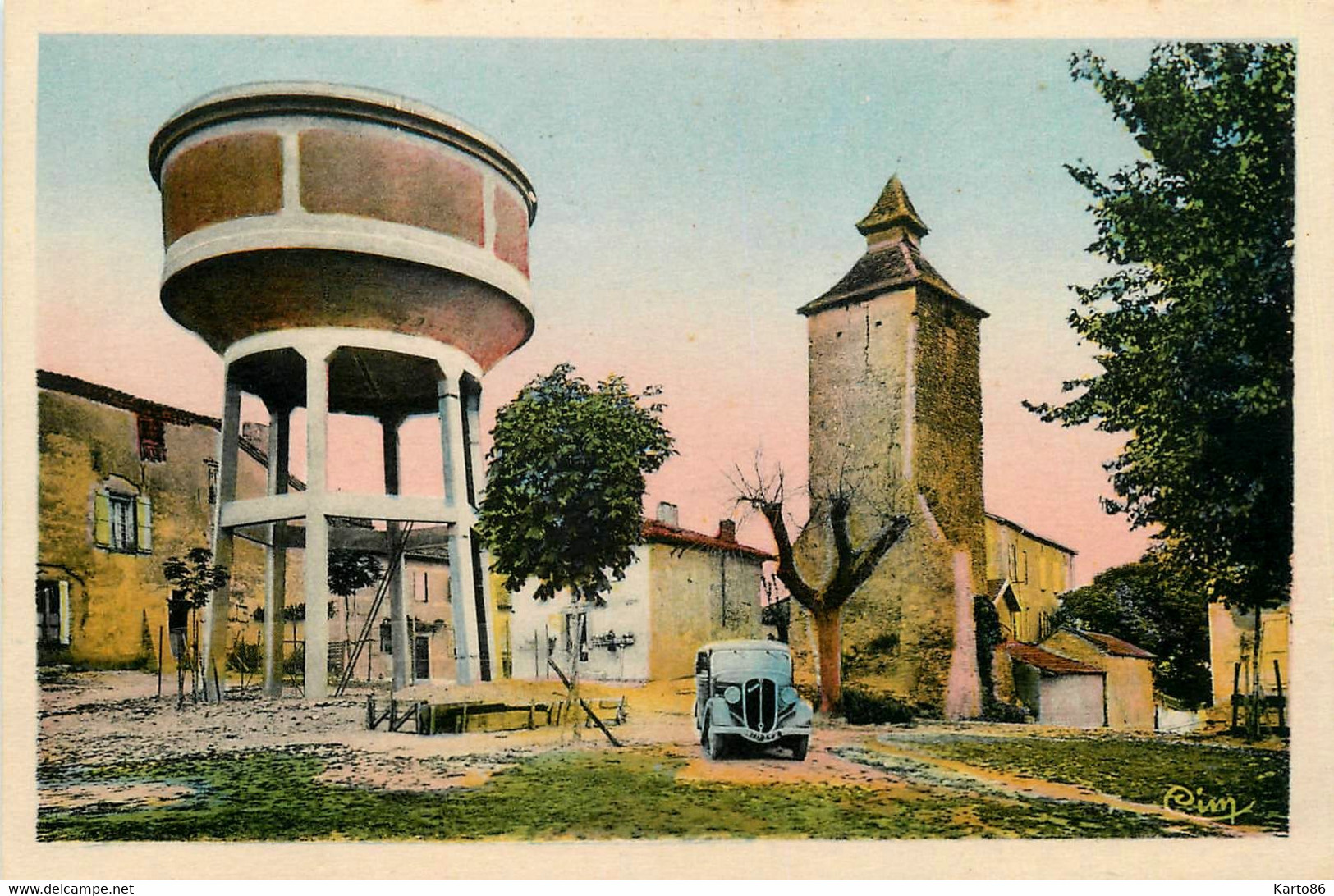 Molières * Le Château D'eau Et La Vieille Tour * Automobile Voiture Ancienne - Molieres