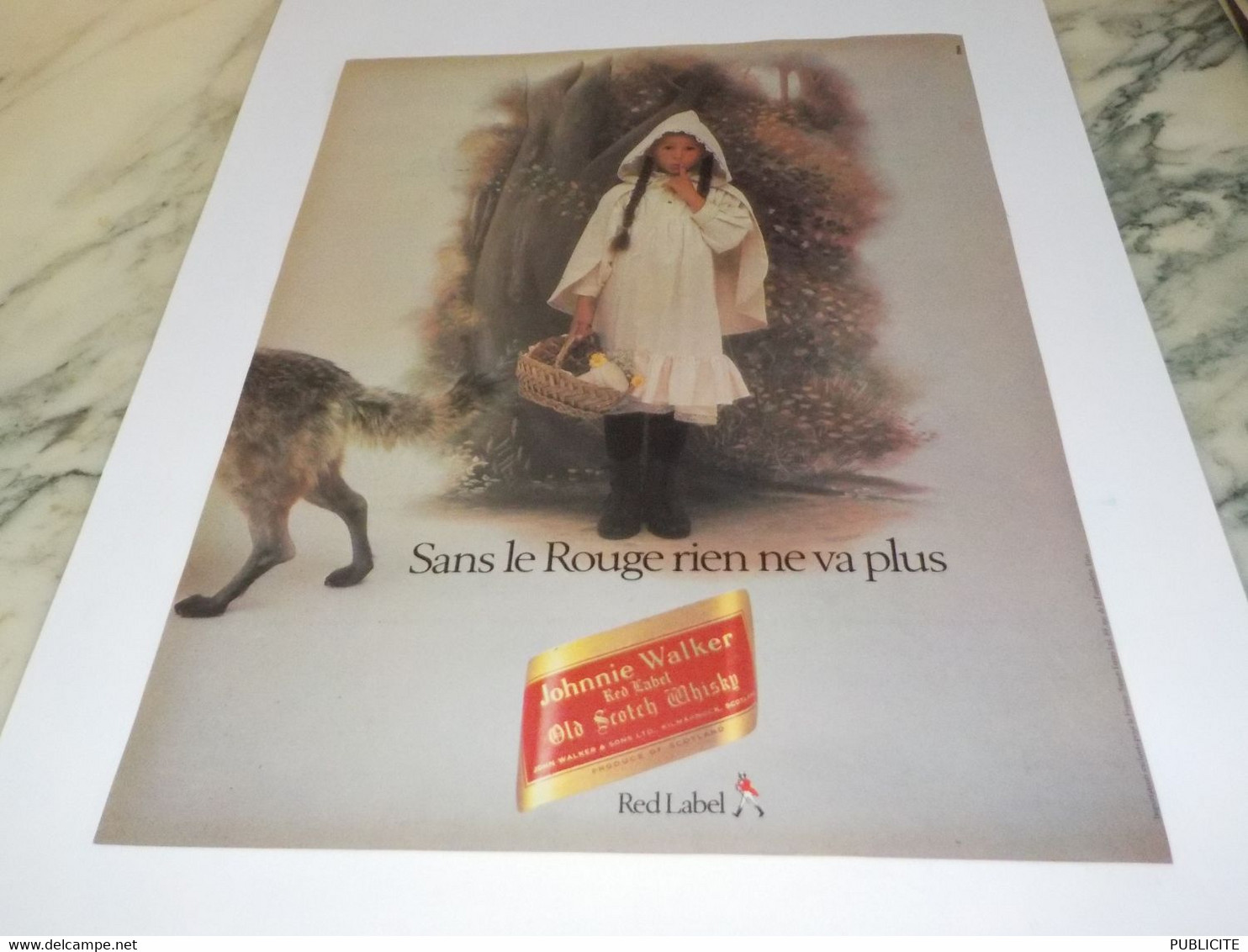 ANCIENNE PUBLICITE SANS LE ROUGE RIEN NE VA PLUS JOHNNIE WALKER 1983 - Alcools