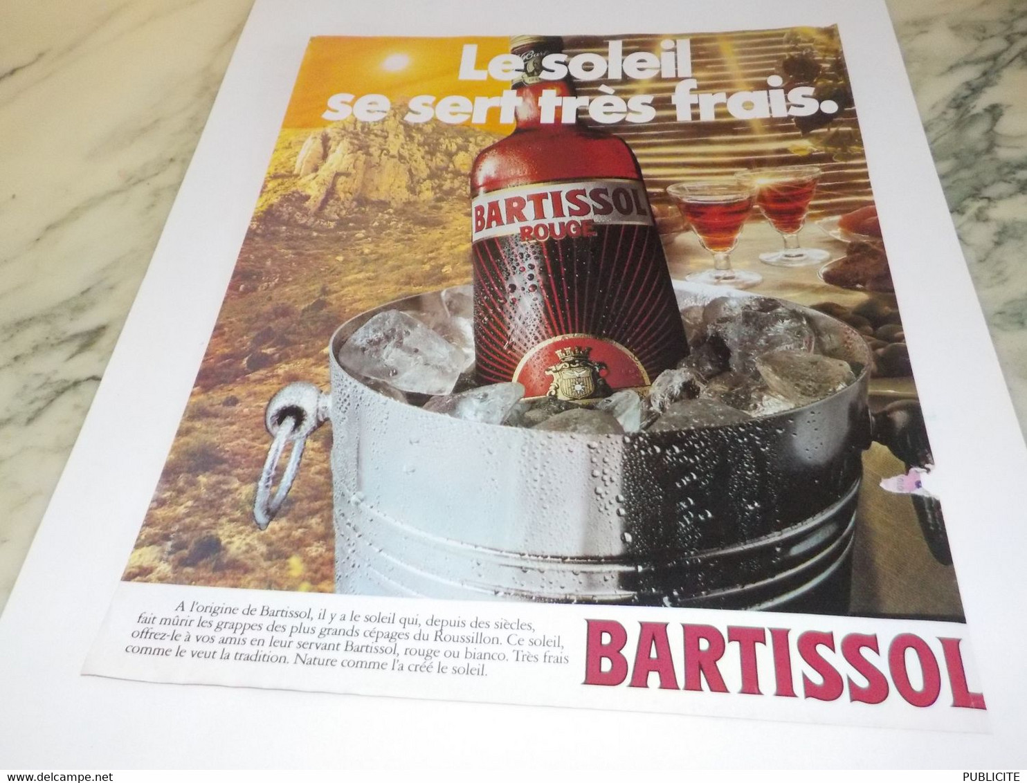 ANCIENNE  PUBLICITE APERITIF CREE PAR LE SOLEIL BARTISSOL 1982 - Alcools
