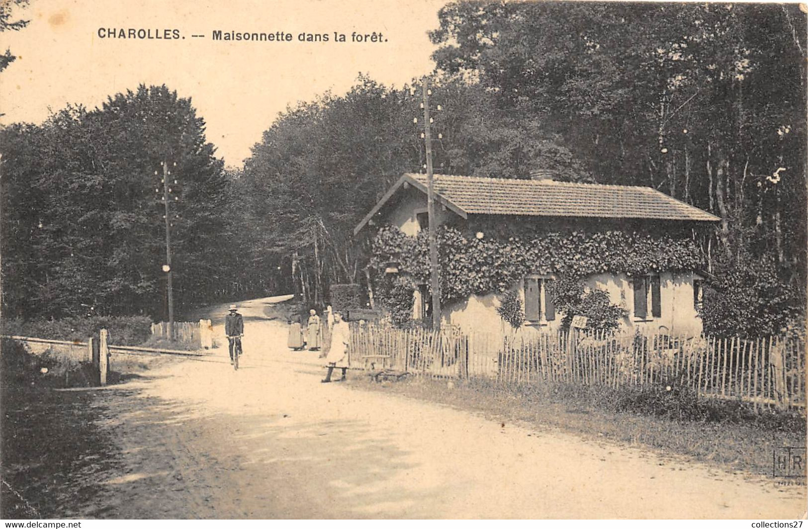 71-CHAROLLES- MAISONNETTE DANS LA FORÊT - Charolles