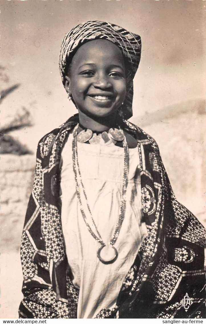 CPA TCHAD LA PETITE FILLE DU SULTAN DE BINDER - Tschad