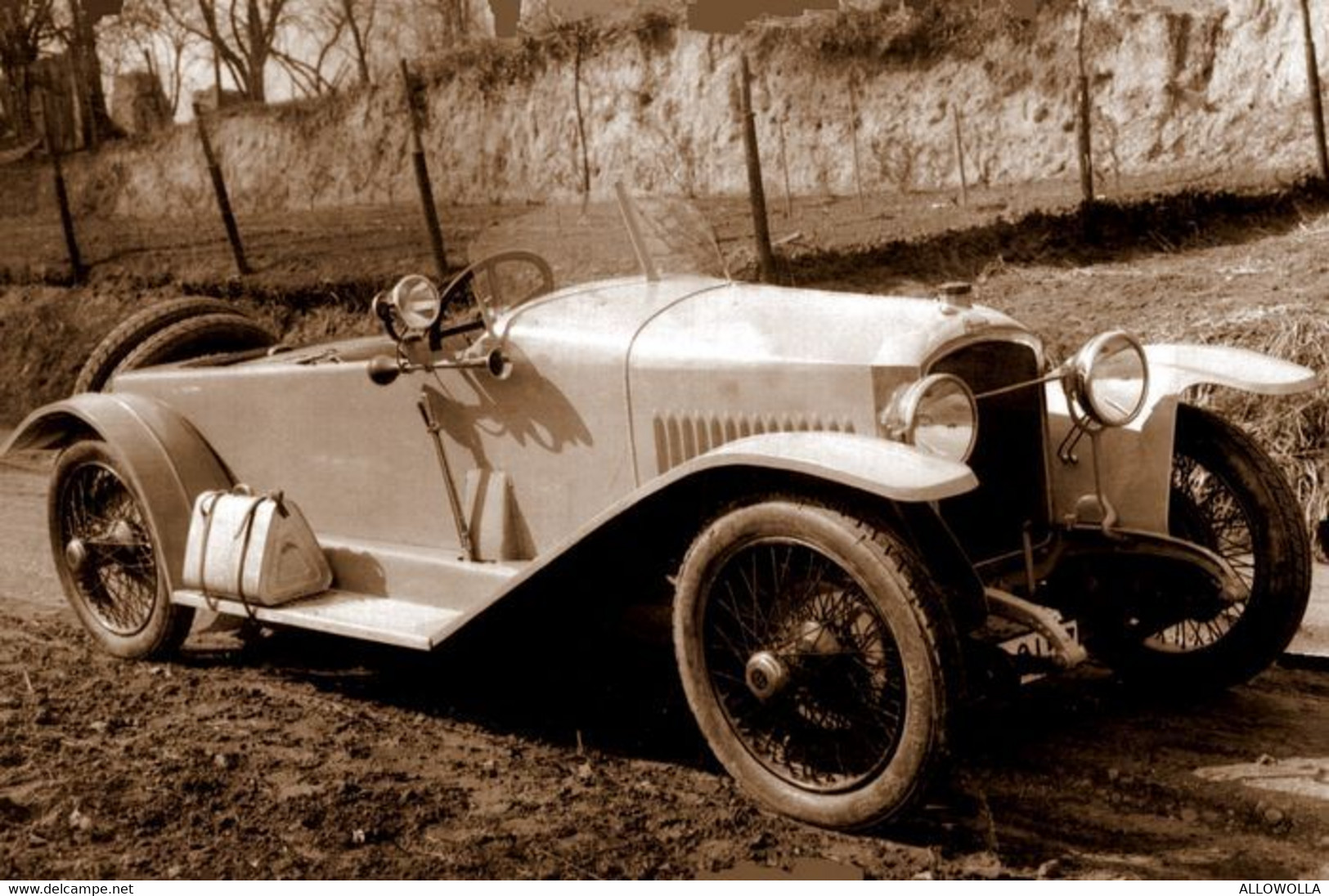 16165"PEUGEOT ENTRE 1900 ET 1940-LA PHOTO EST UNE IMPRESSION RECENTE D'UN LABORATOIRE PHOTO PROFESSIONEL-Cm. 10 X 15 - Coches