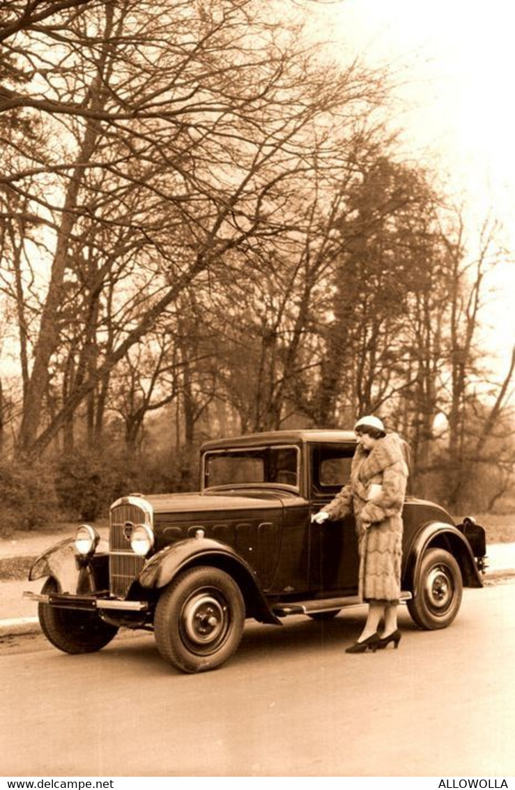 16170"PEUGEOT ENTRE 1900 ET 1940-LA PHOTO EST UNE IMPRESSION RECENTE D'UN LABORATOIRE PHOTO PROFESSIONEL-Cm. 10 X 15 - Automobili