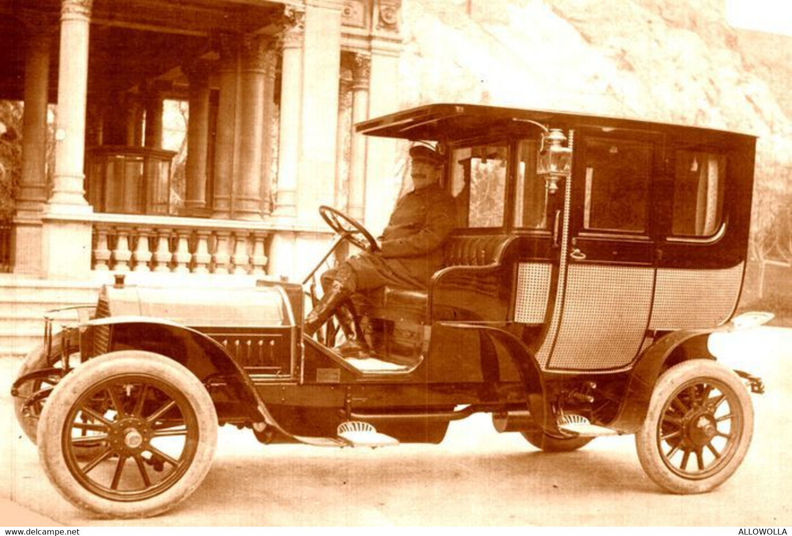 16171"PEUGEOT ENTRE 1900 ET 1940-LA PHOTO EST UNE IMPRESSION RECENTE D'UN LABORATOIRE PHOTO PROFESSIONEL-Cm. 10 X 15 - Coches