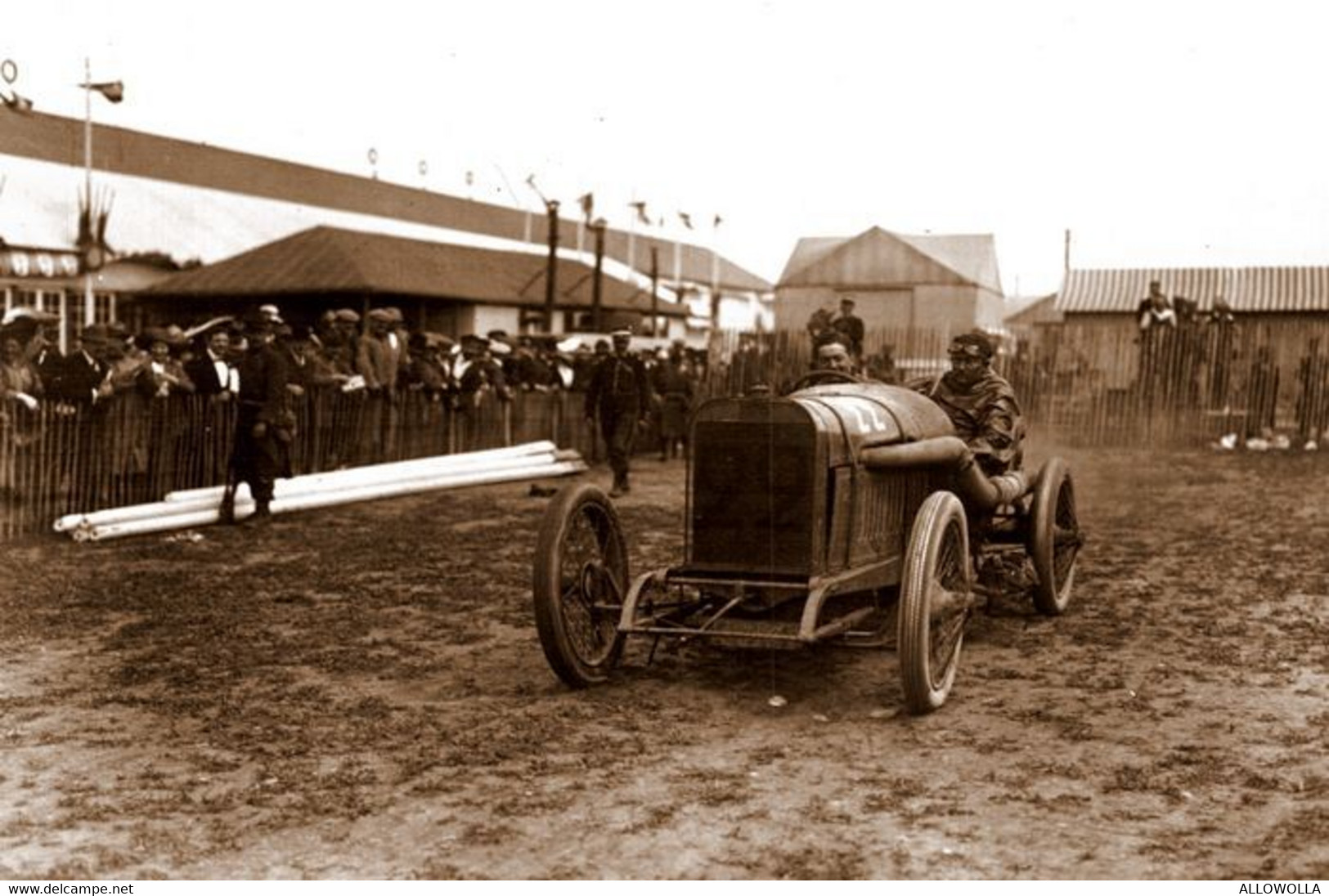 16181"PEUGEOT ENTRE 1900 ET 1940-LA PHOTO EST UNE IMPRESSION RECENTE D'UN LABORATOIRE PHOTO PROFESSIONEL-Cm. 10 X 15 - Automobili