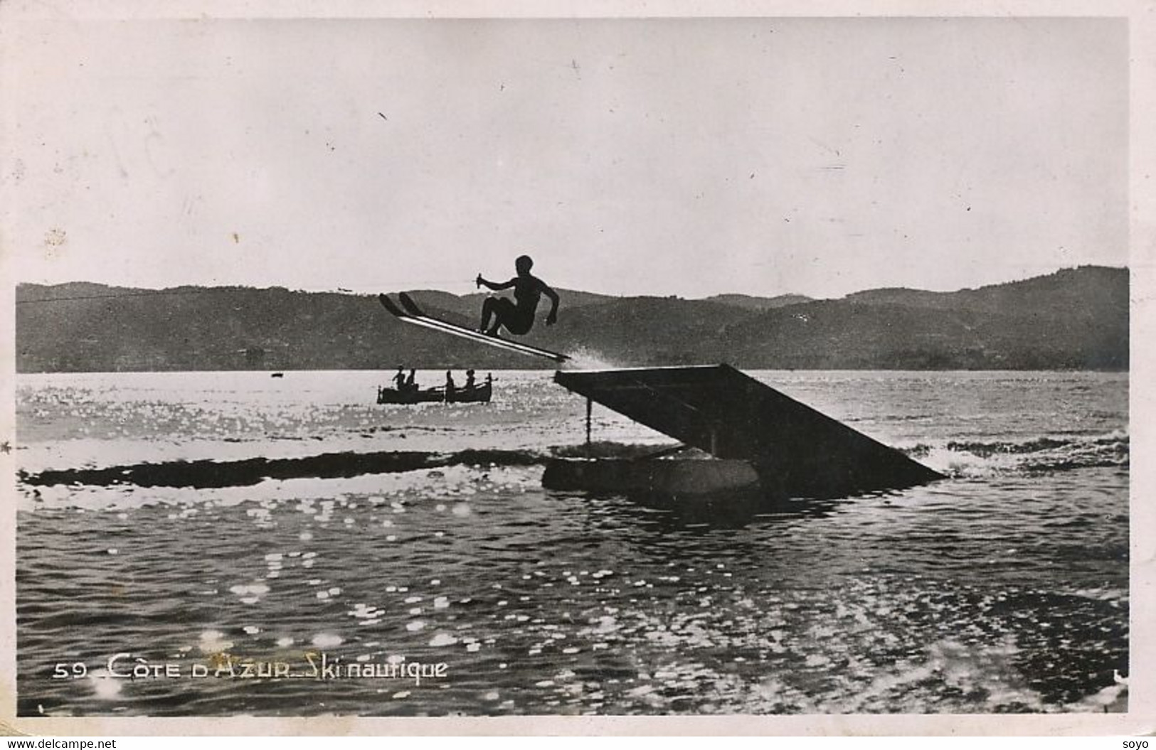 Ski Nautique Saut Au Tremplin   Cote Azur - Wasserski