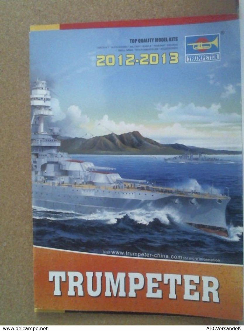 TRUMPETER Top Quality Model Kits 2012-2013 Catalogue - Militär & Polizei