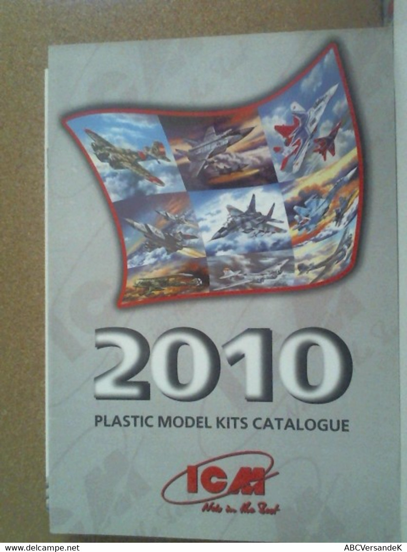 ICM 2010 Plastic Model Kits Catalogue - Policía & Militar