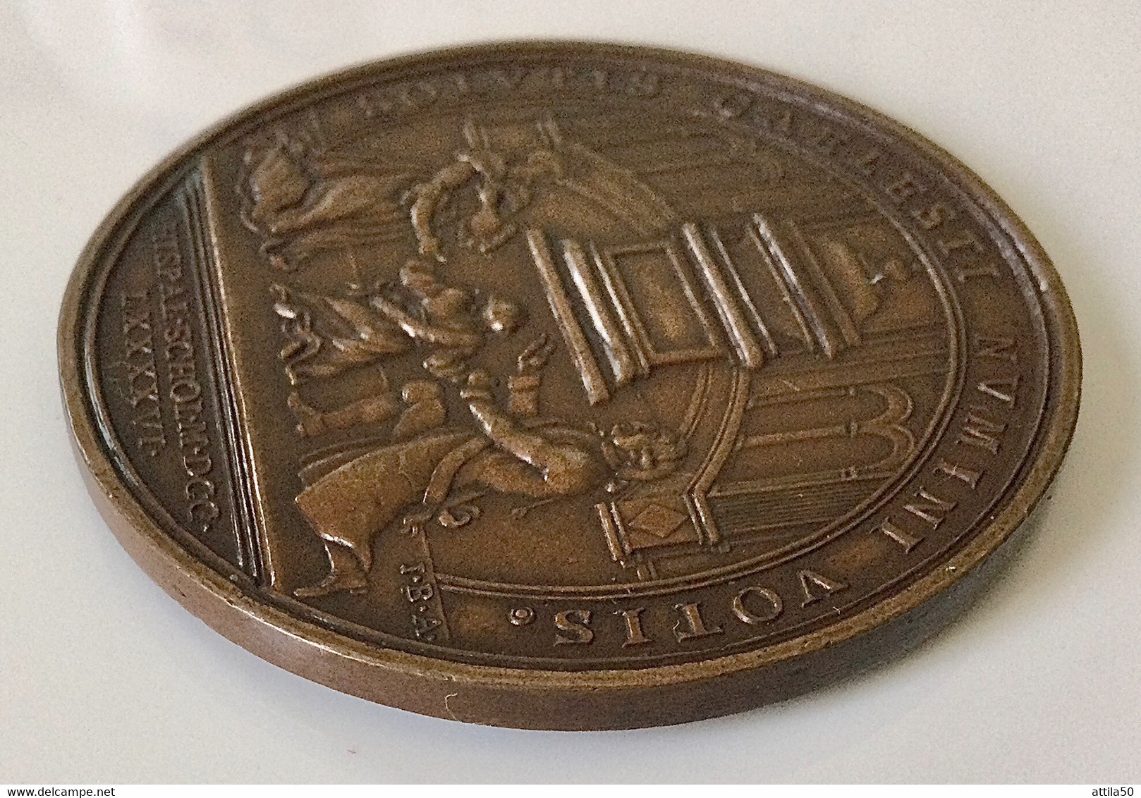 Carolus IV di Spagna - Rara e bella medaglia di bronzo del 1796, retro i sovrani fanno voti per il figlio Ferdinando.