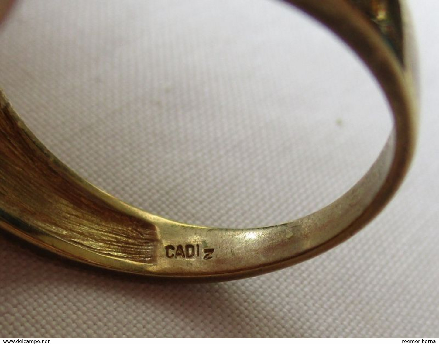 Dekorativer Massiver 333er Gold Damenring Mit Kleinem Weißen Stein (119388) - Ring