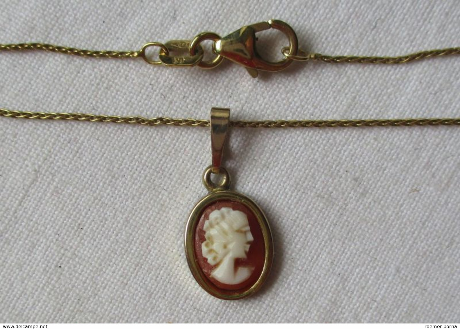 Elegante Damenkette Kette Aus 333er Gold Mit Gemme Kamee Anhänger (152988) - Colliers/Chaînes