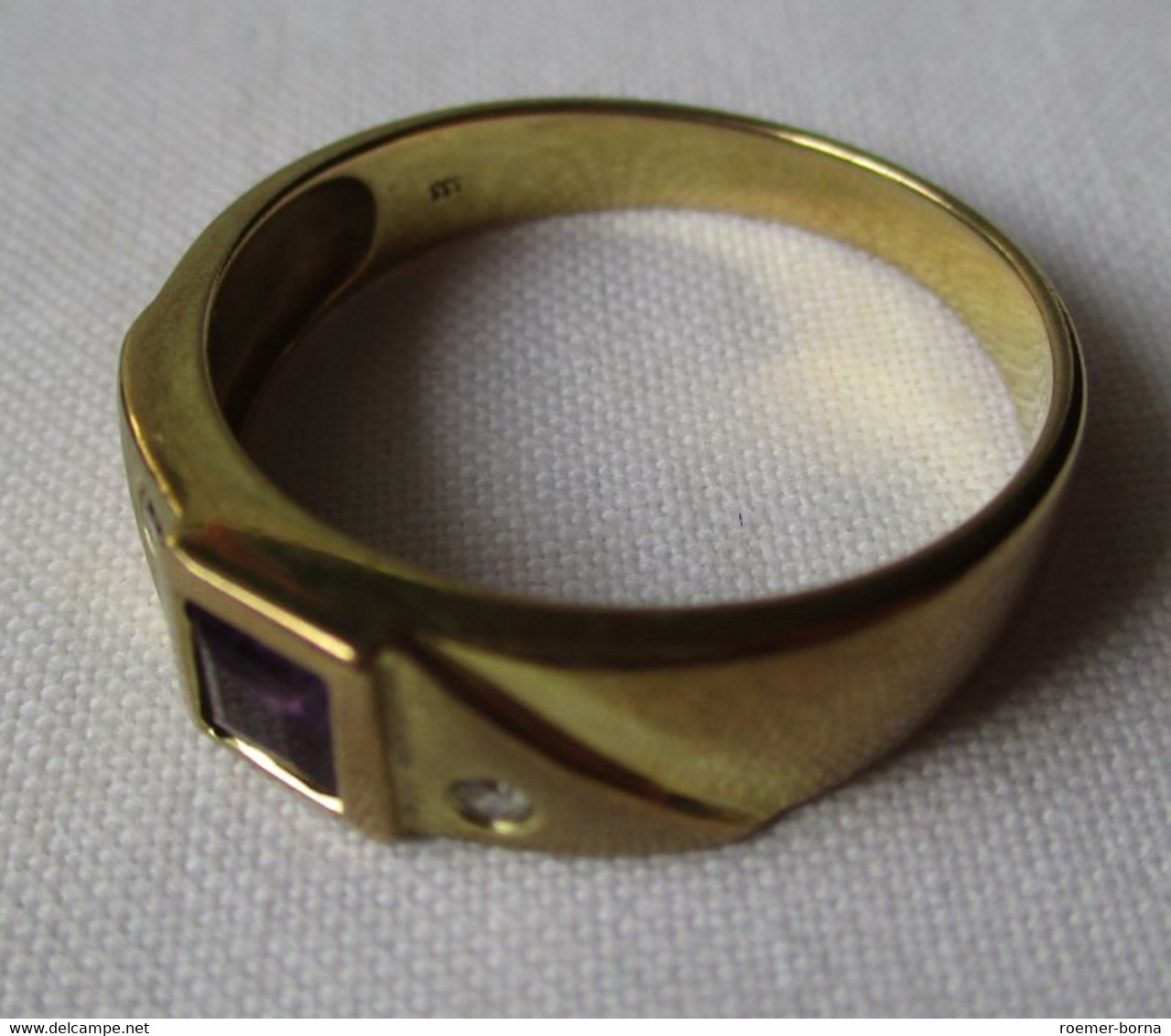 Hübscher Damen Ring Aus 333er Gold Mit Weißem Und Violettem Edelstein (120242) - Ringe