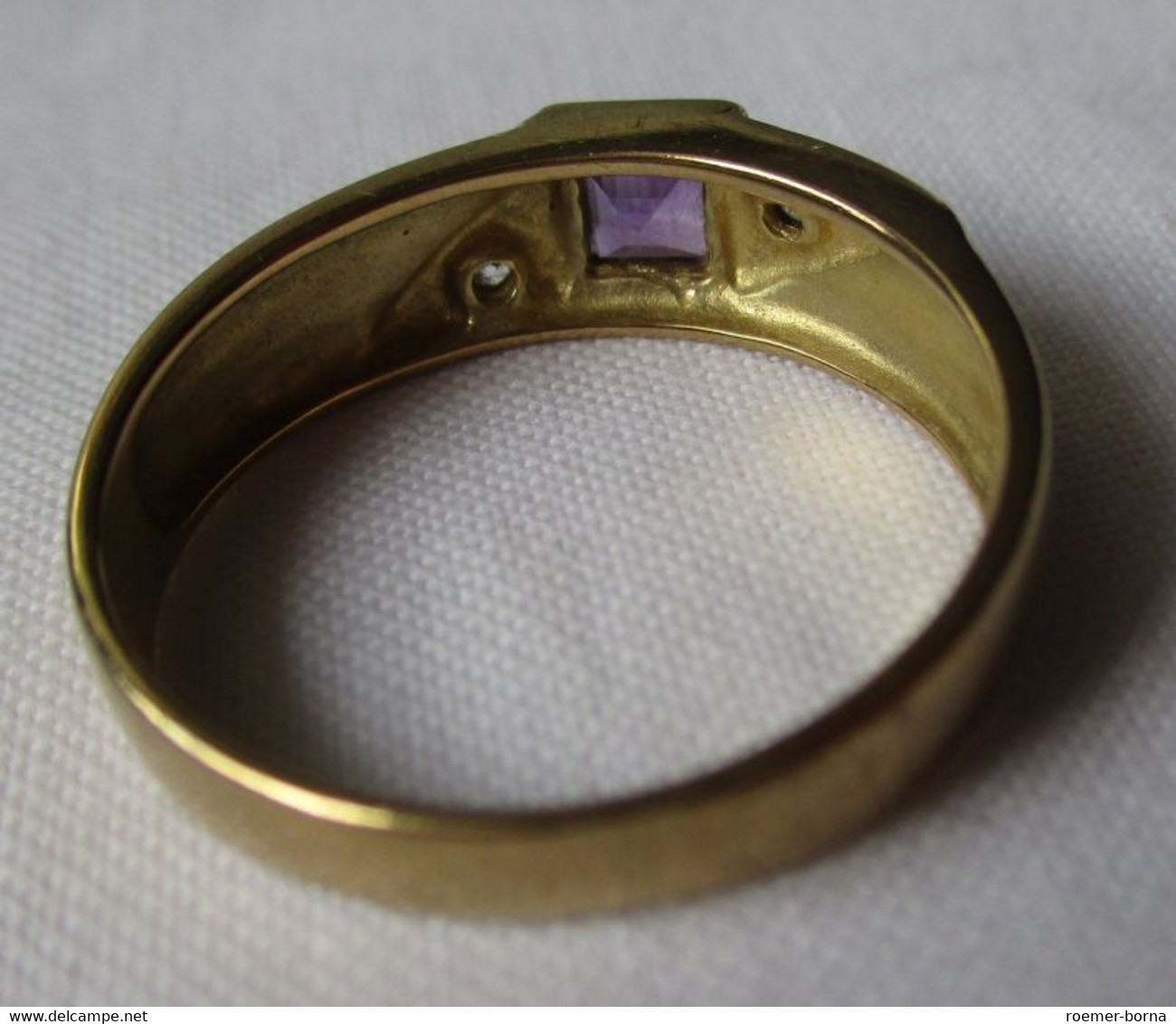Hübscher Damen Ring Aus 333er Gold Mit Weißem Und Violettem Edelstein (120242) - Rings