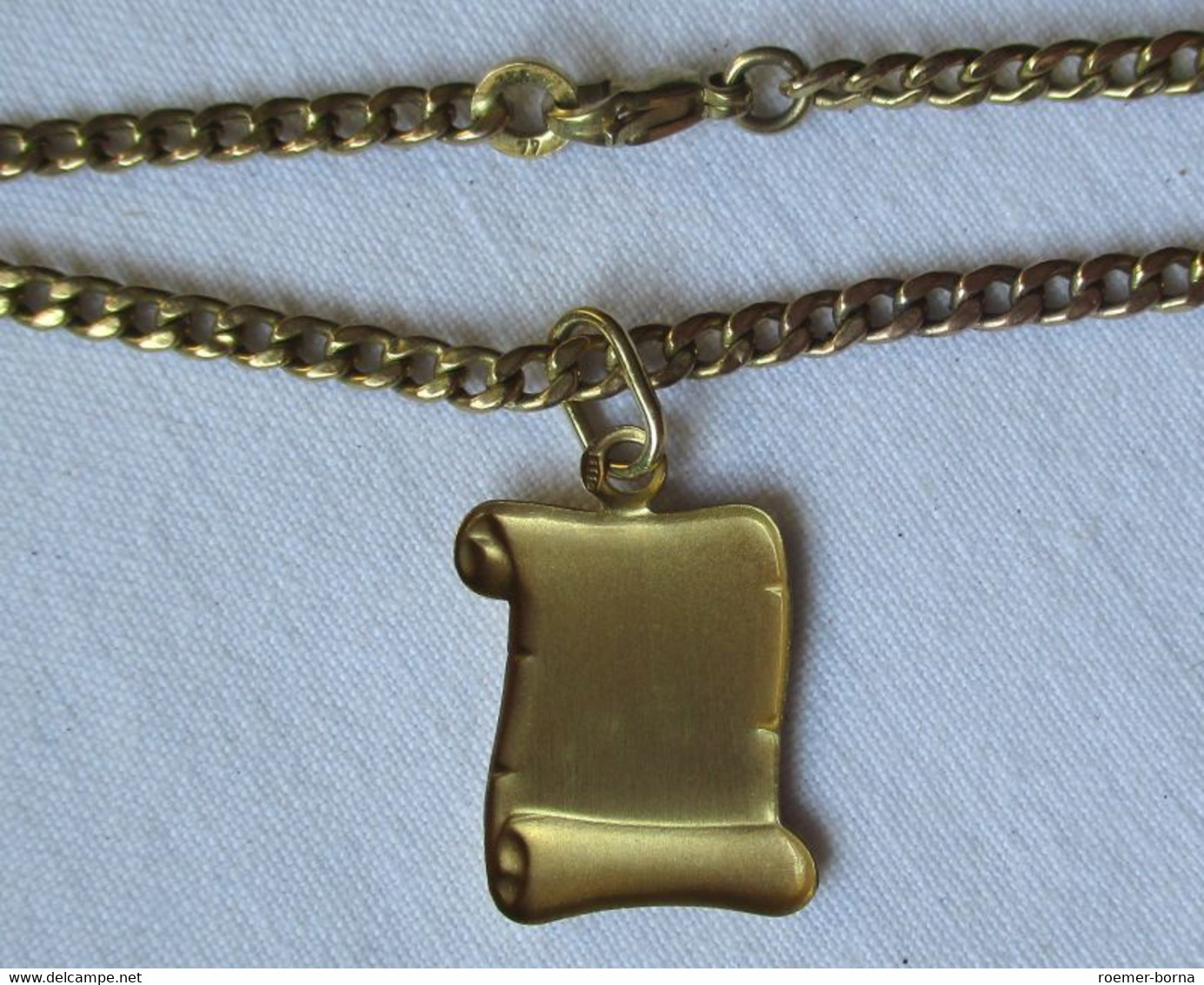 Elegante Damenkette Kette Aus 333er Gold Mit Sternzeichen Anhänger (103315) - Kettingen