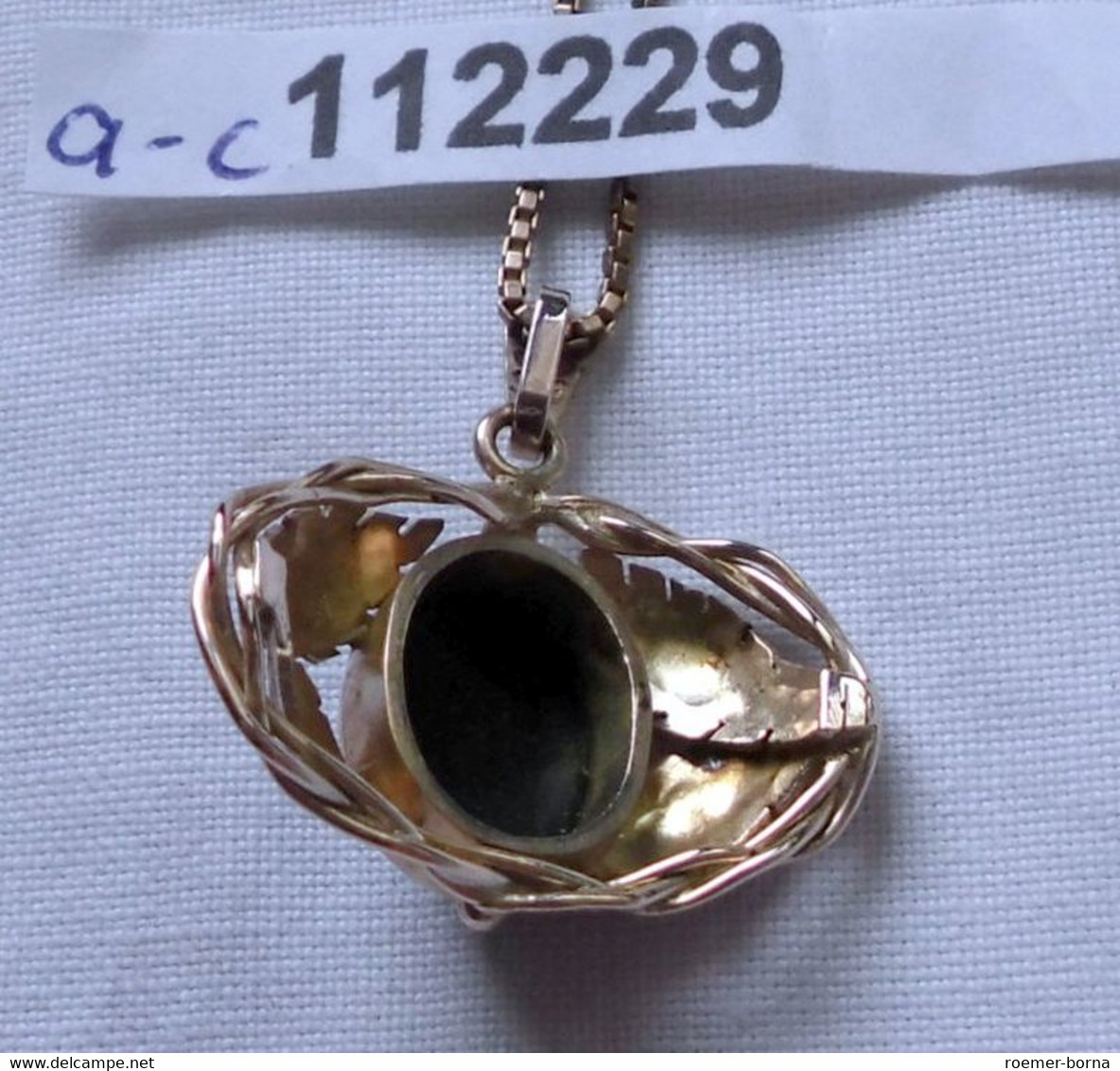 Schöne Halskette 333er Gold Und Anhänger Mit Grünem Stein (112229) - Necklaces/Chains