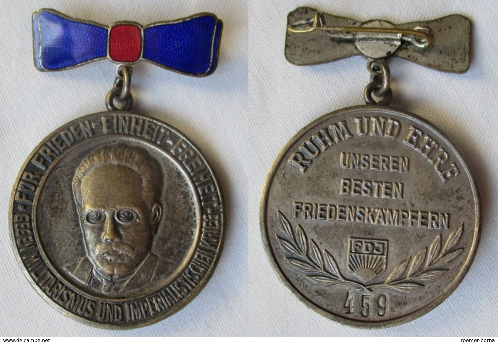 DDR Karl Liebknecht Medaille Ruhm & Ehre Unseren Besten Friedenskämpfer (108790) - DDR