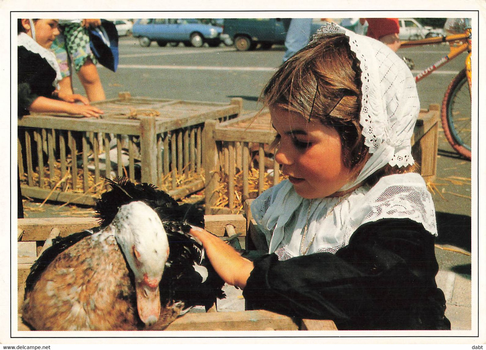 lot de 780 cartes postales principalement cartes modernes de France, cartes scannées incluses