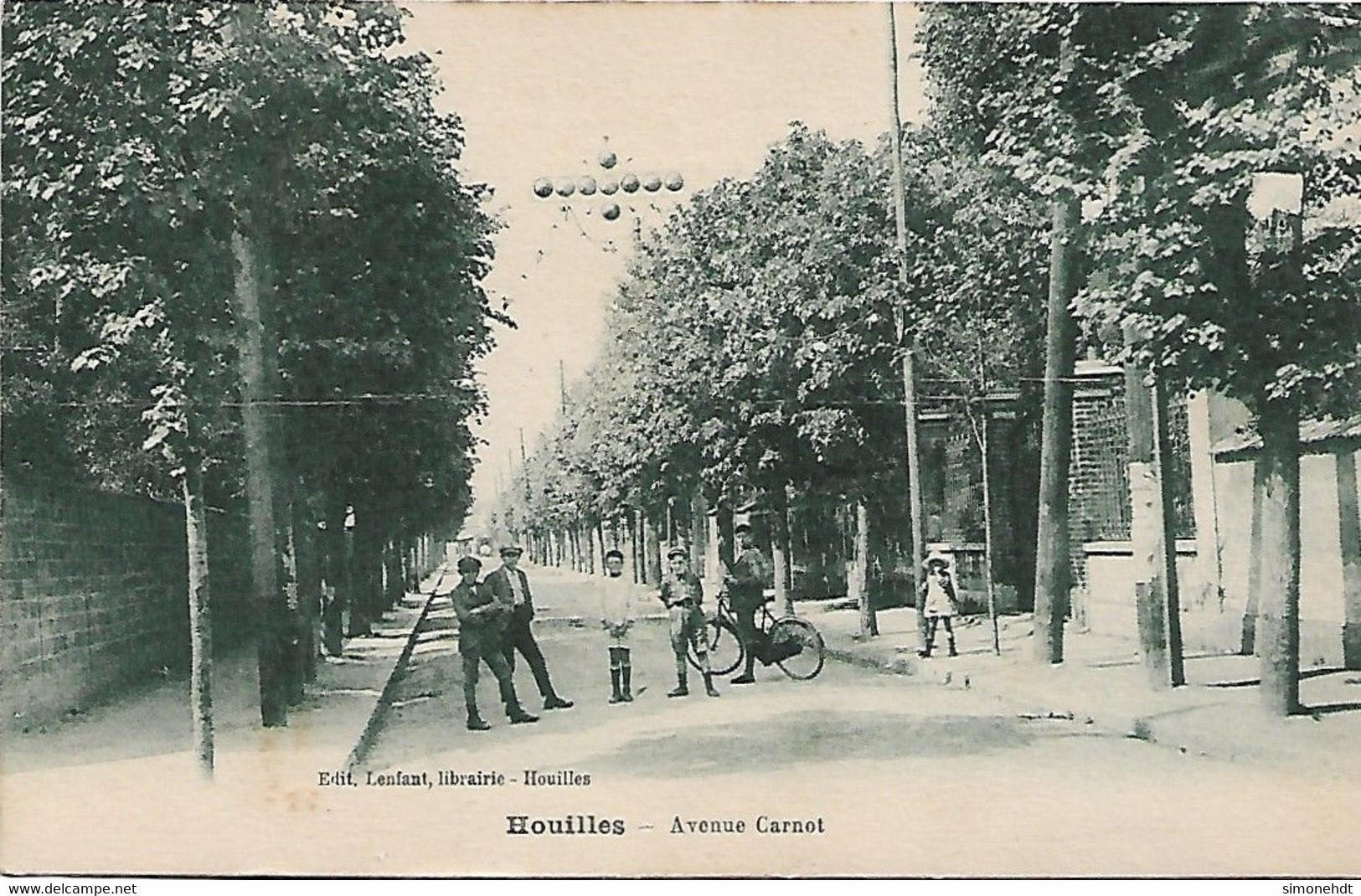 HOUILLES - Avenue Carnot - Houilles
