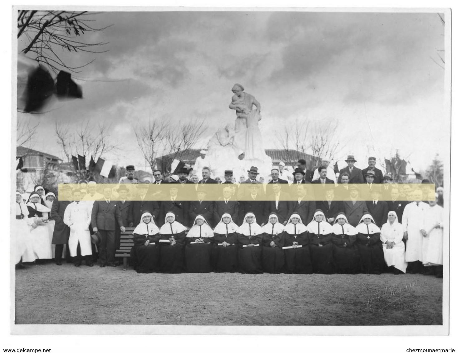 PERPIGNAN HOPITAL SAINT JEAN AVENUE VERNET - GABRIEL MILHASSON ADMINISTRATEUR ET DOCTEUR PONS - PHOTO 23*17 CM - Personnes Identifiées