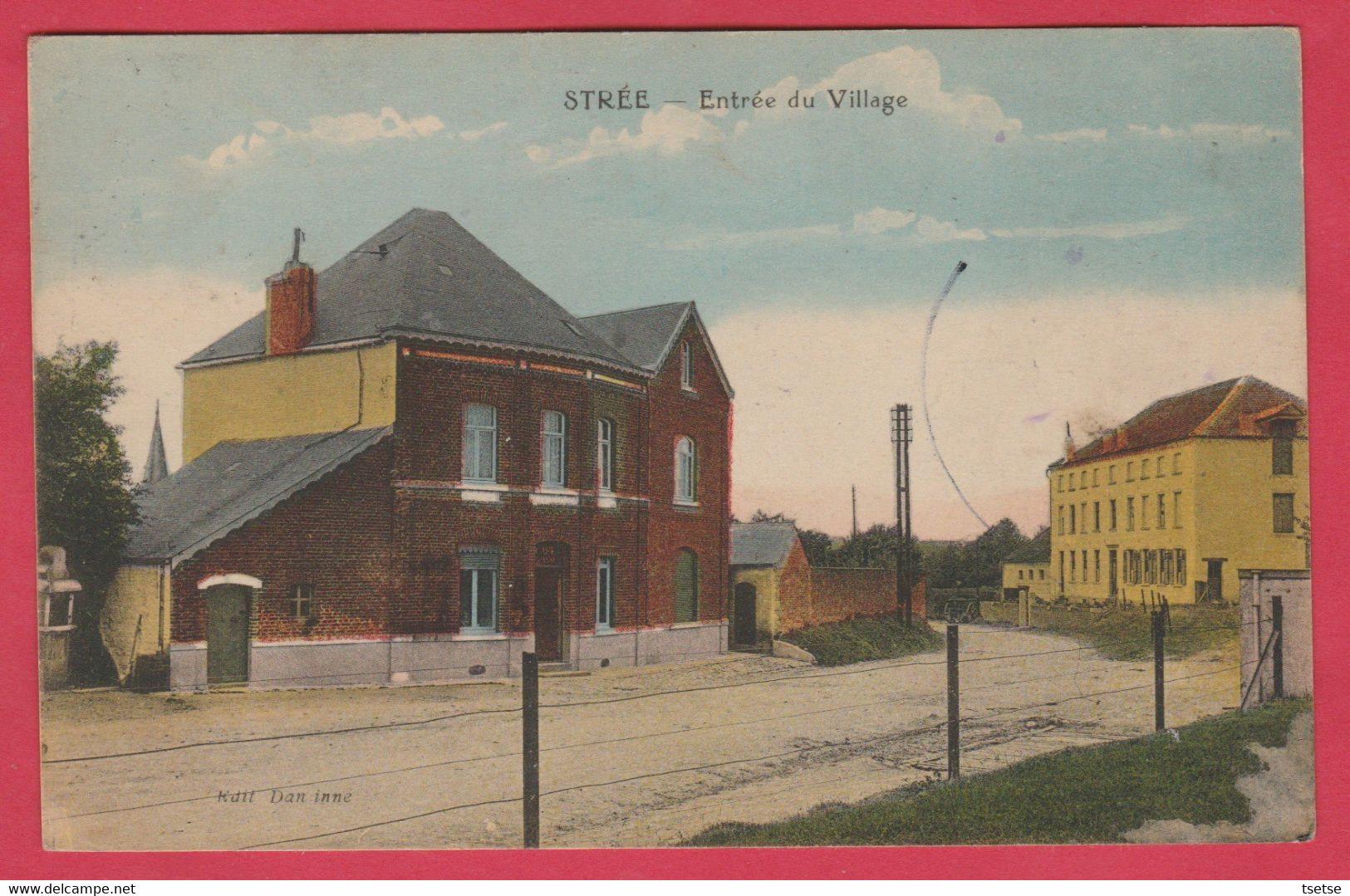 Strée - Entrée Du Village ... Jolie Carte Couleur - 192? ( Voir Verso ) - Beaumont